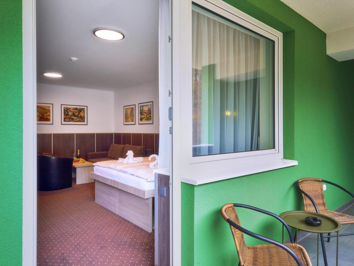 Wellness Hotel Green Paradise Pirkenhammer Esterno foto